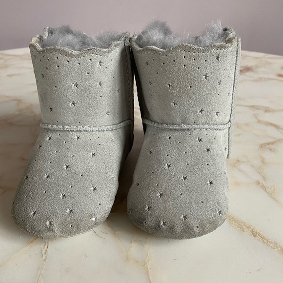 UGG Other - UGG Jesse Bow II Starry Lite 12-18 months in grey